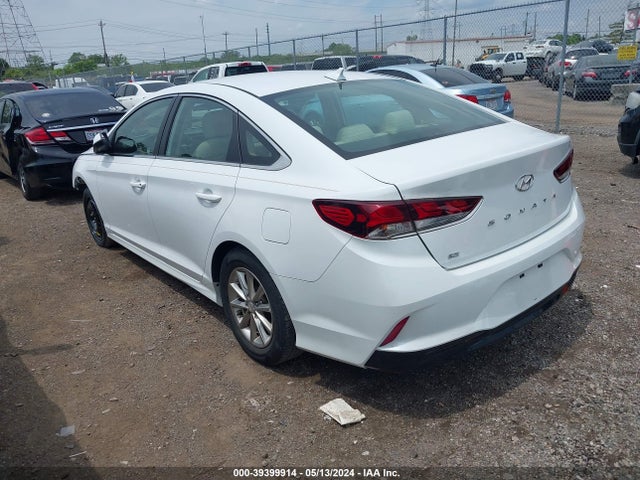 Hyundai SONATA SE 2018 5NPE24AF8JH617578 Image 3