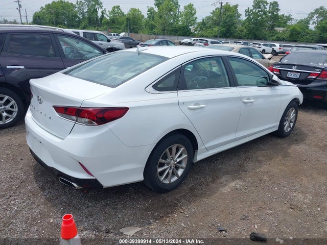 Hyundai SONATA SE 2018 5NPE24AF8JH617578 Image 4