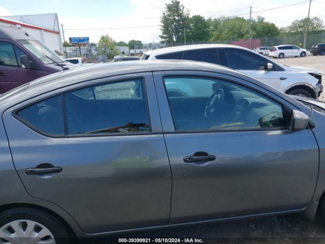 3N1CN7AP3JL833575 Nissan Versa 1.6 S+