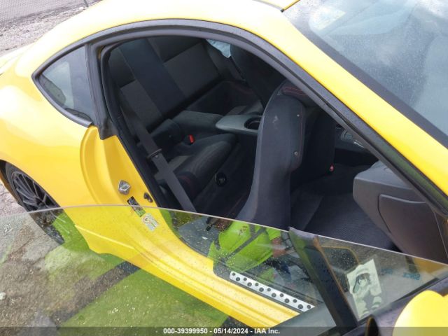 JF1ZNAA11F9706619 Scion Fr-s Release Series