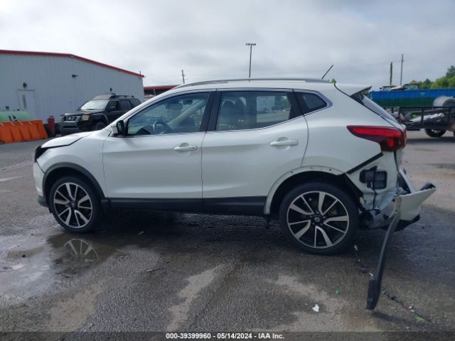 JN1BJ1CP0KW218222 Nissan Rogue Sport Sl
