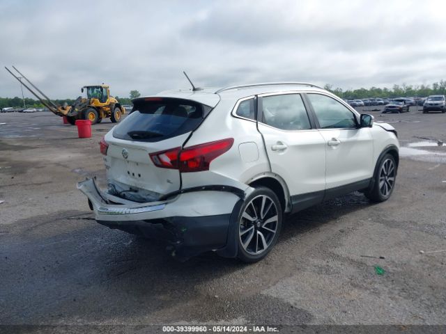 JN1BJ1CP0KW218222 Nissan Rogue Sport Sl