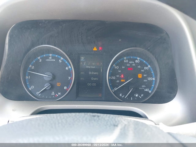 Toyota RAV4 LE 2017 2T3ZFREVXHW320707 Image 7