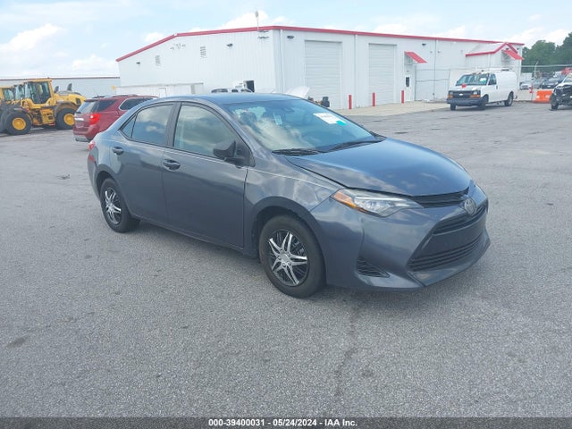 Toyota COROLLA L 2018 5YFBURHE9JP826953 zdjęcie główne