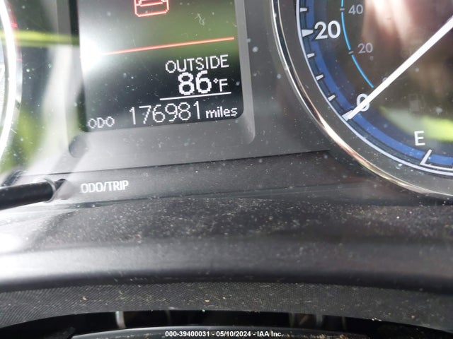 Toyota COROLLA L 2018 5YFBURHE9JP826953 Image 15