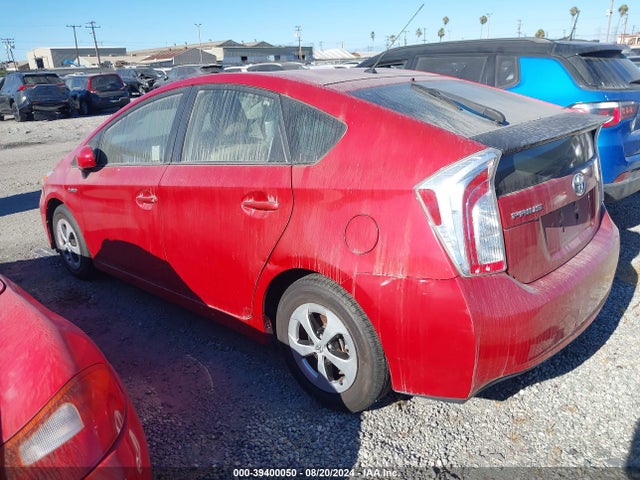 Toyota Prius Two 2015 JTDKN3DU3F0429974 Image 3