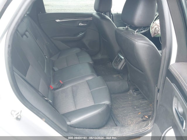 Chevrolet IMPALA 1LT 2018 2G1105S38J9135235 Image 8