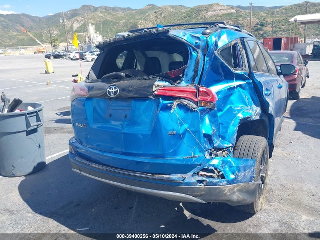Toyota RAV4 SE 2017 JTMNFREV1HJ115094 Image 4