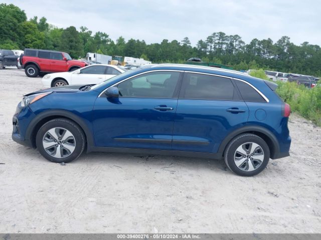 KNDCB3LC2L5422079 KIA NIRO LX