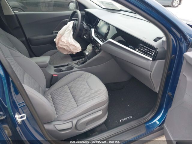 KNDCB3LC2L5422079 KIA NIRO LX