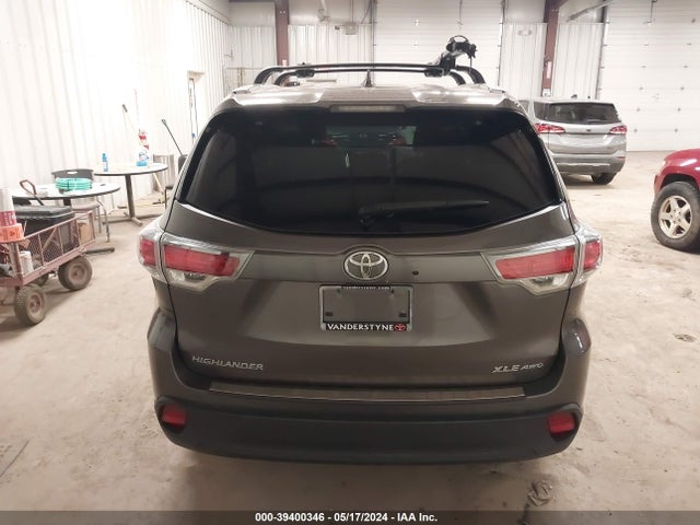 Toyota Highlander Xle V6 2015 5TDJKRFH9FS164112 Image 16