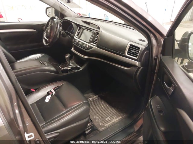 Toyota Highlander Xle V6 2015 5TDJKRFH9FS164112 Image 5