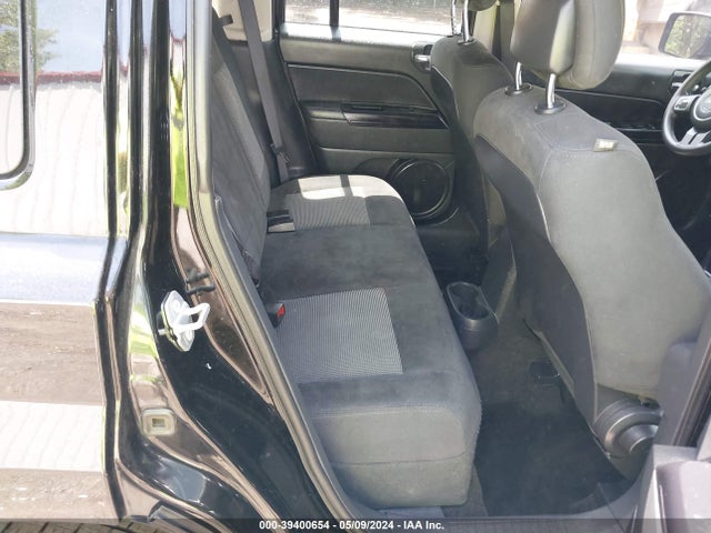 1C4NJPBA1FD399410 Jeep Patriot Altitude Edition