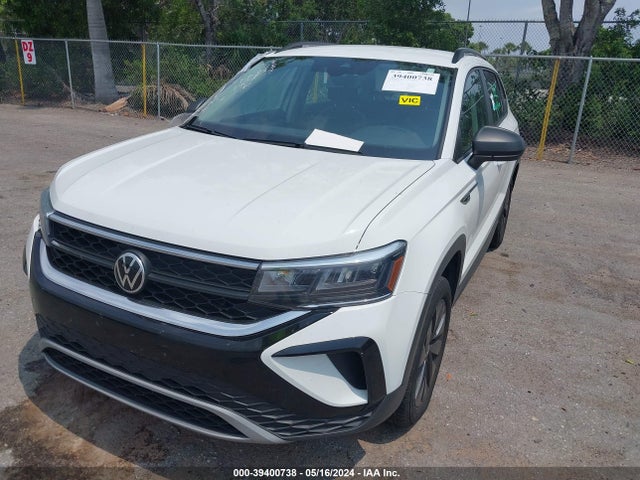 3VVDX7B25NM011988 Volkswagen Taos 1.5t S