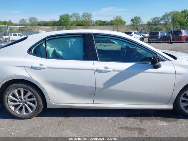Toyota CAMRY LE 2021 4T1C11AK5MU452343 Image 13