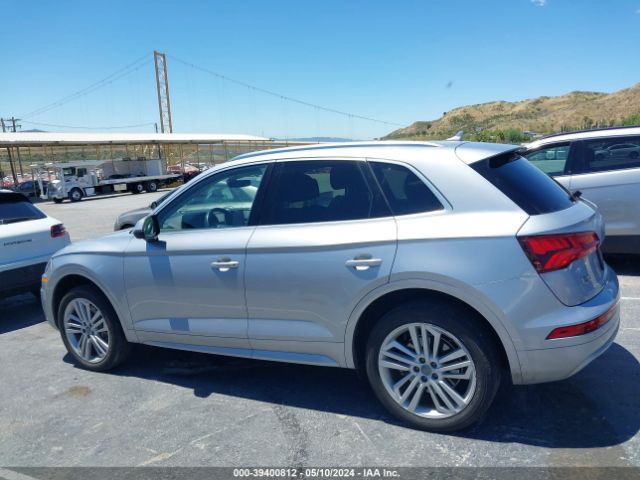 WA1CNAFY9J2124334 Audi Q5 2.0t Premium/2.0t Tech Premium