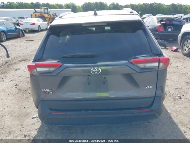 2T3W1RFV3MW139572 Toyota Rav4 Xle