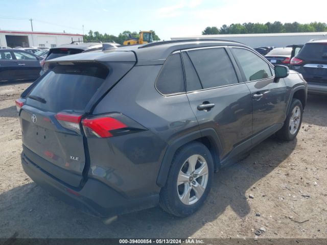 2T3W1RFV3MW139572 Toyota Rav4 Xle
