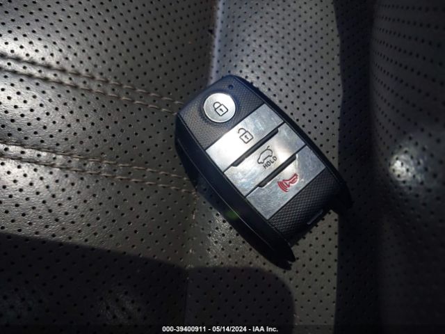 KNDPCCAC5E7571983 KIA Sportage Ex