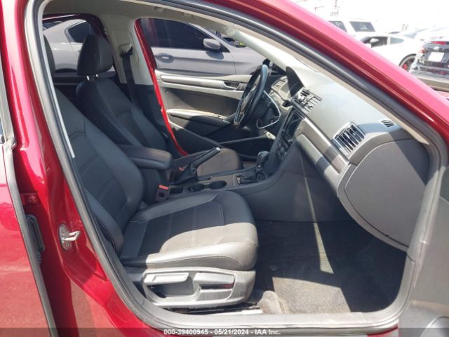 1VWAA7A39JC035443 Volkswagen Passat 2.0t R-line/2.0t S