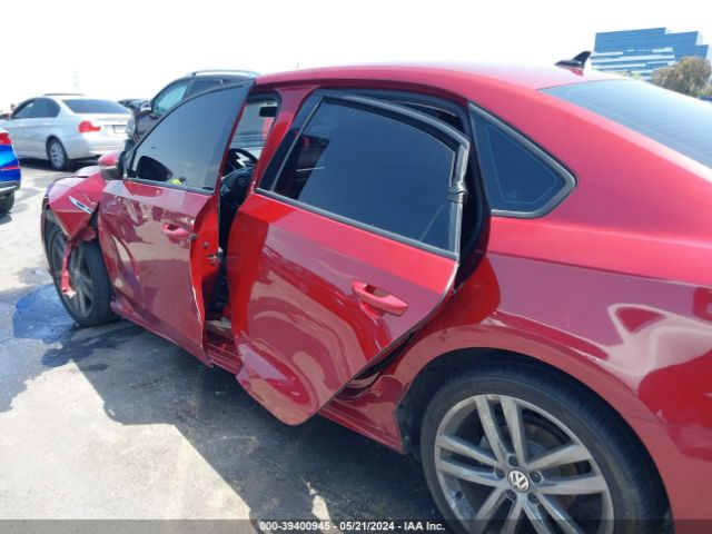 1VWAA7A39JC035443 Volkswagen Passat 2.0t R-line/2.0t S