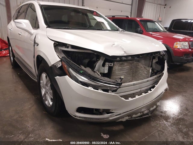 5GAERBKWXJJ171053 Buick Enclave Essence