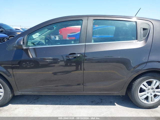 Chevrolet Sonic Lt Auto 2015 1G1JC6SH6F4121174 Image 14