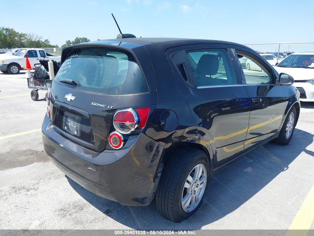 Chevrolet Sonic Lt Auto 2015 1G1JC6SH6F4121174 Image 4