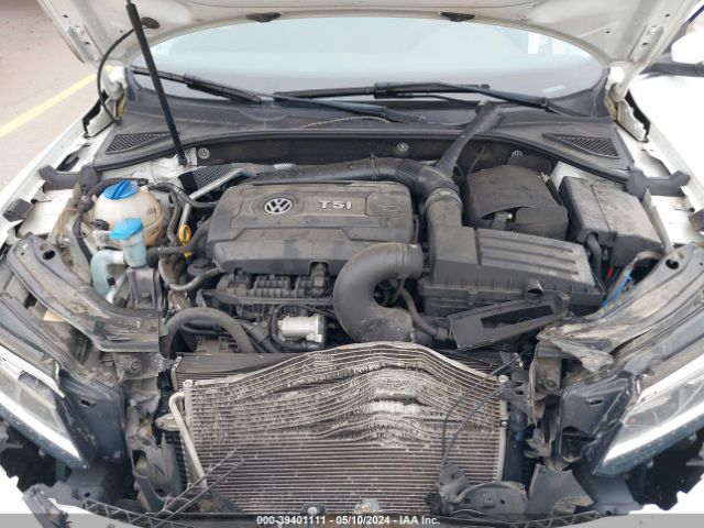 1VWAT7A32GC045444 Volkswagen Passat 1.8t R-line