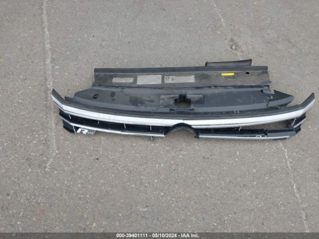 1VWAT7A32GC045444 Volkswagen Passat 1.8t R-line