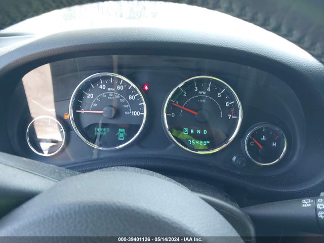 1C4BJWDG8HL583962 Jeep Wrangler Unlimited Sport 4x4