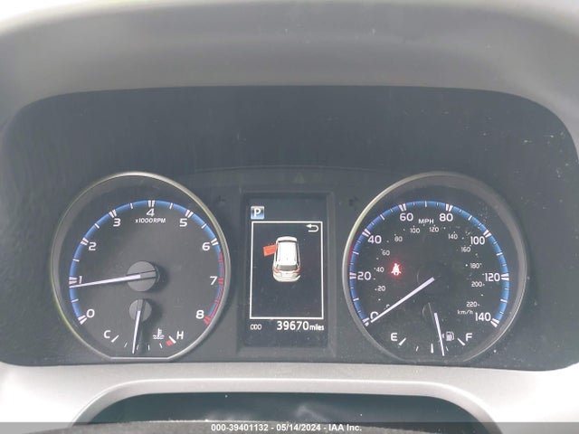 Toyota RAV4 LE 2018 2T3ZFREV9JW480292 Image 15
