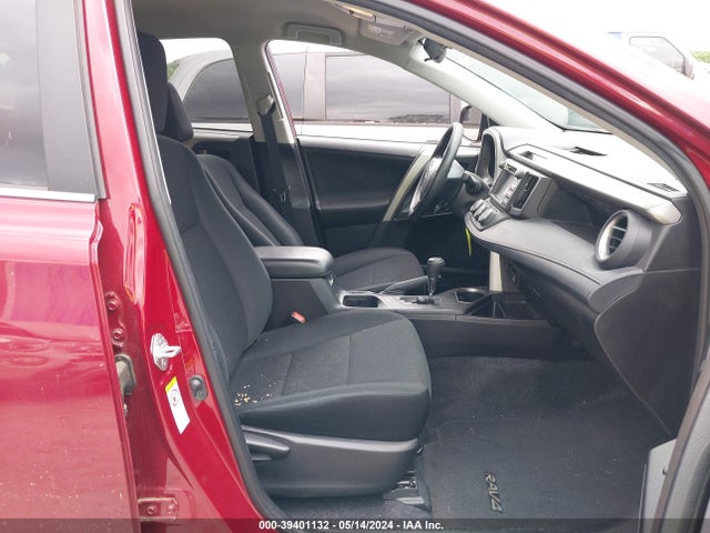 Toyota RAV4 LE 2018 2T3ZFREV9JW480292 Image 5
