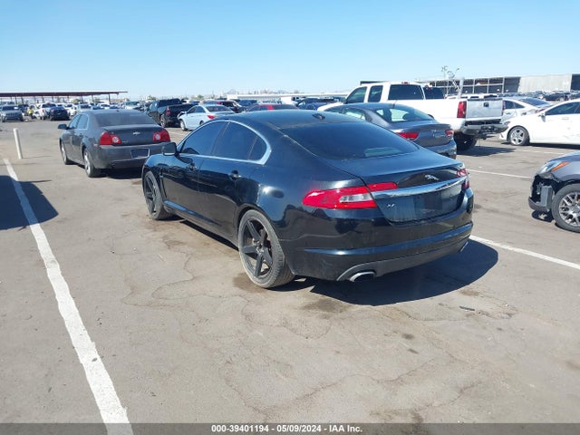 2010 JAGUAR XF SAJWA0GB3ALR51647 Photo 2