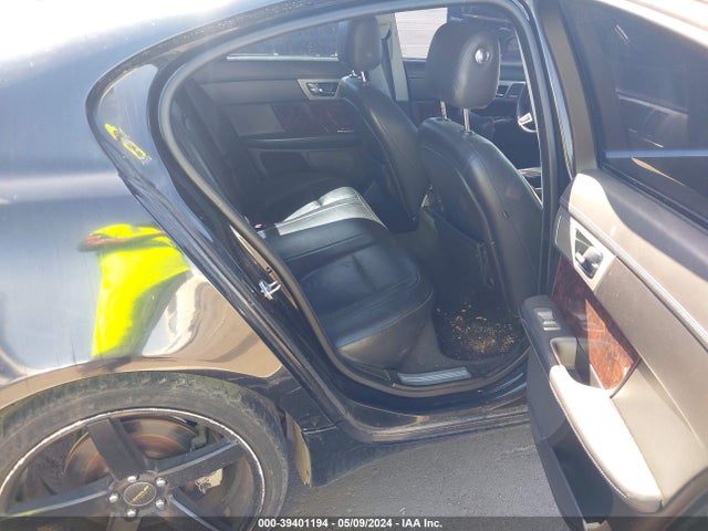 2010 JAGUAR XF SAJWA0GB3ALR51647 Photo 7