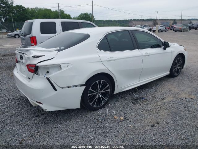 4T1B11HK9JU581098 Toyota CAMRY SE