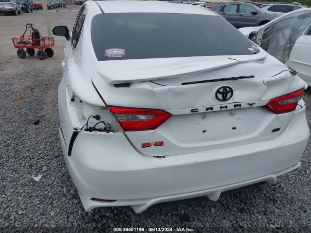 4T1B11HK9JU581098 Toyota CAMRY SE