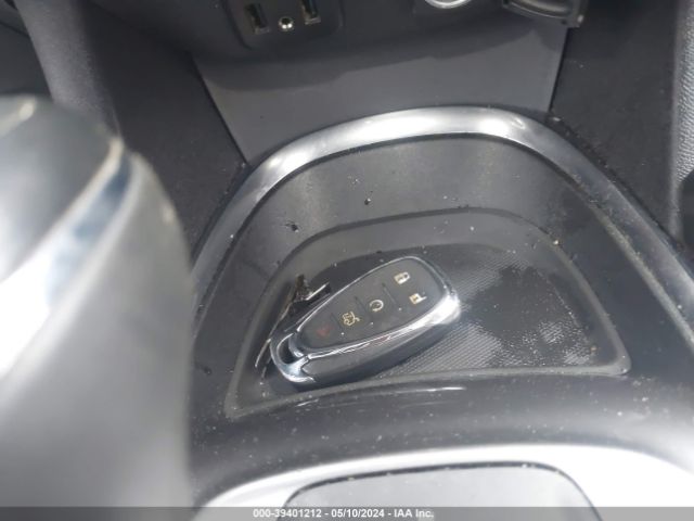 1G1ZD5ST7JF177166 Chevrolet MALIBU LT