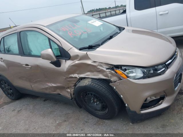 3GNCJKSB6JL213387 Chevrolet TRAX LS