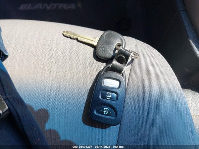 5NPDH4AE5FH608460 Hyundai ELANTRA SE