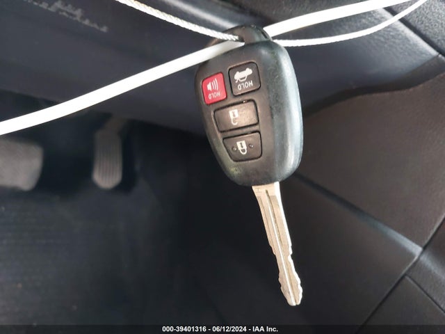 Toyota COROLLA LE 2016 5YFBURHE7GP524151 Image 11