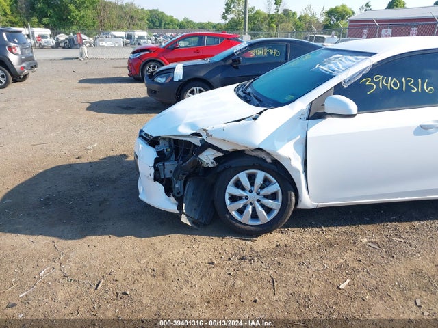 Toyota COROLLA LE 2016 5YFBURHE7GP524151 Image 6