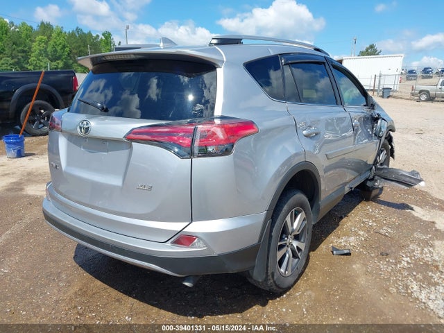 Toyota Rav4 Xle 2017 2T3WFREV3HW328313 Image 4