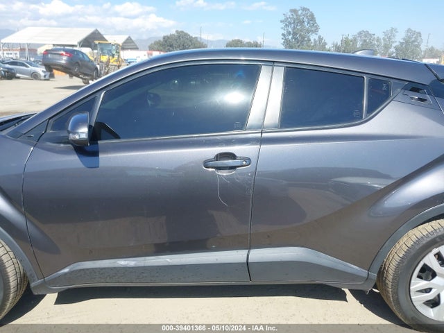 Toyota C-HR LE 2021 JTNKHMBX5M1096318 Image 15