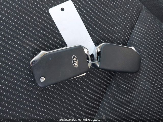 3KPF24AD9KE115669 KIA Forte Lxs