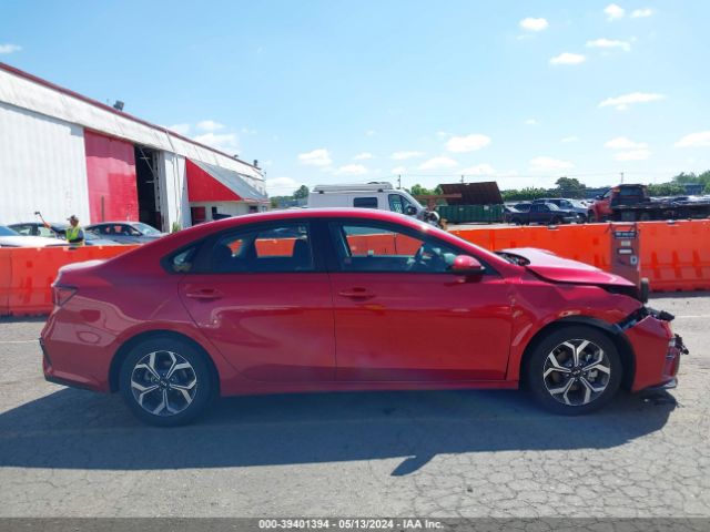 3KPF24AD9KE115669 KIA Forte Lxs