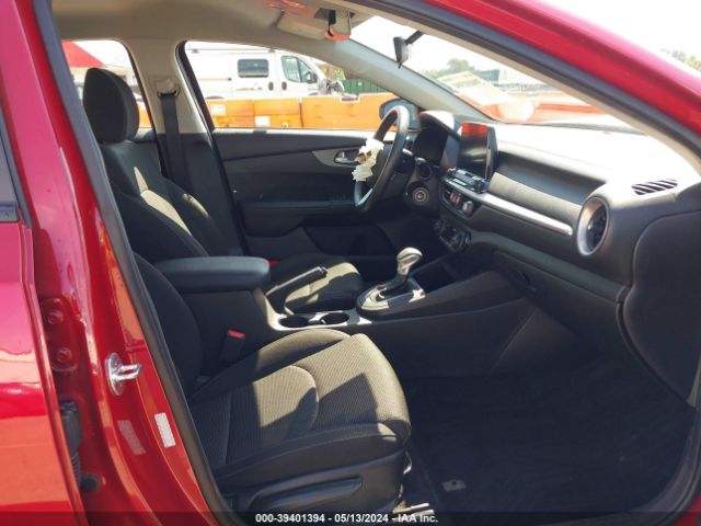 3KPF24AD9KE115669 KIA Forte Lxs