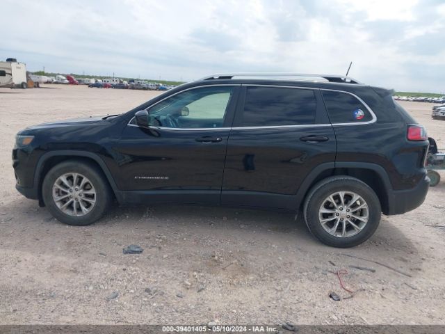 1C4PJLCB6KD248906 Jeep Cherokee Latitude Fwd