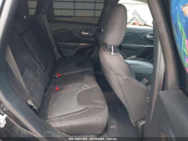 1C4PJLCB6KD248906 Jeep Cherokee Latitude Fwd