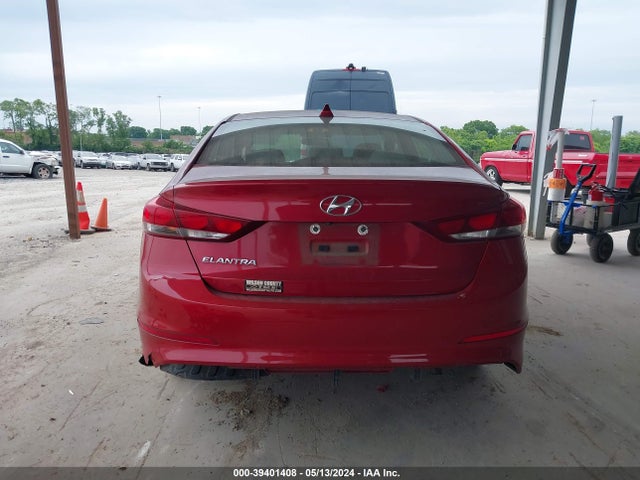 Hyundai ELANTRA SEL 2018 5NPD84LF3JH235448 Image 16